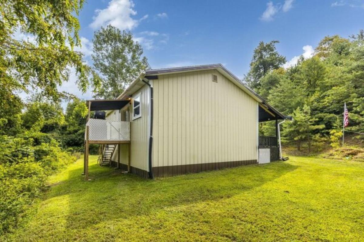 Picture of Home For Sale in Rockbridge, Ohio, United States