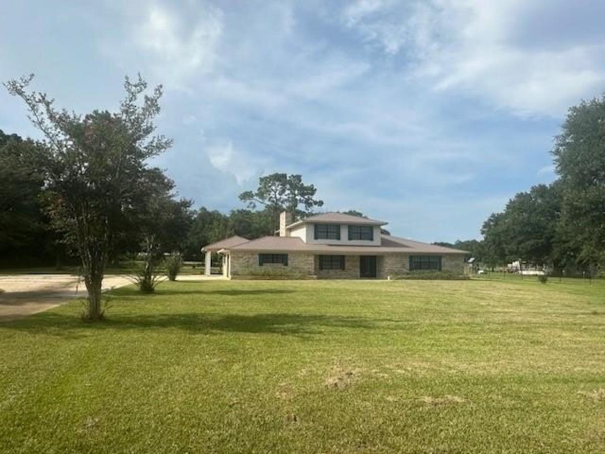 Picture of Home For Sale in Theodore, Alabama, United States