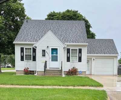 Home For Sale in Spencer, Iowa