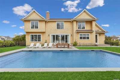 Home For Sale in Westhampton Beach, New York