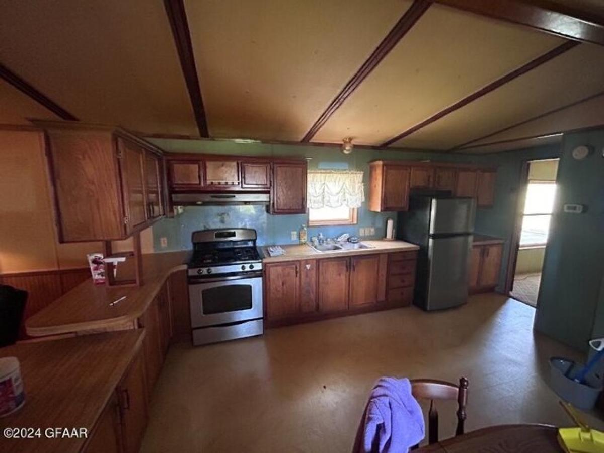 Picture of Home For Sale in Emerado, North Dakota, United States