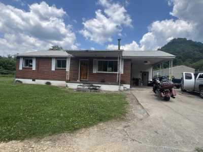 Home For Sale in Pikeville, Kentucky