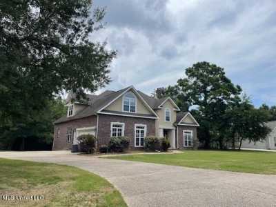 Home For Sale in Gautier, Mississippi