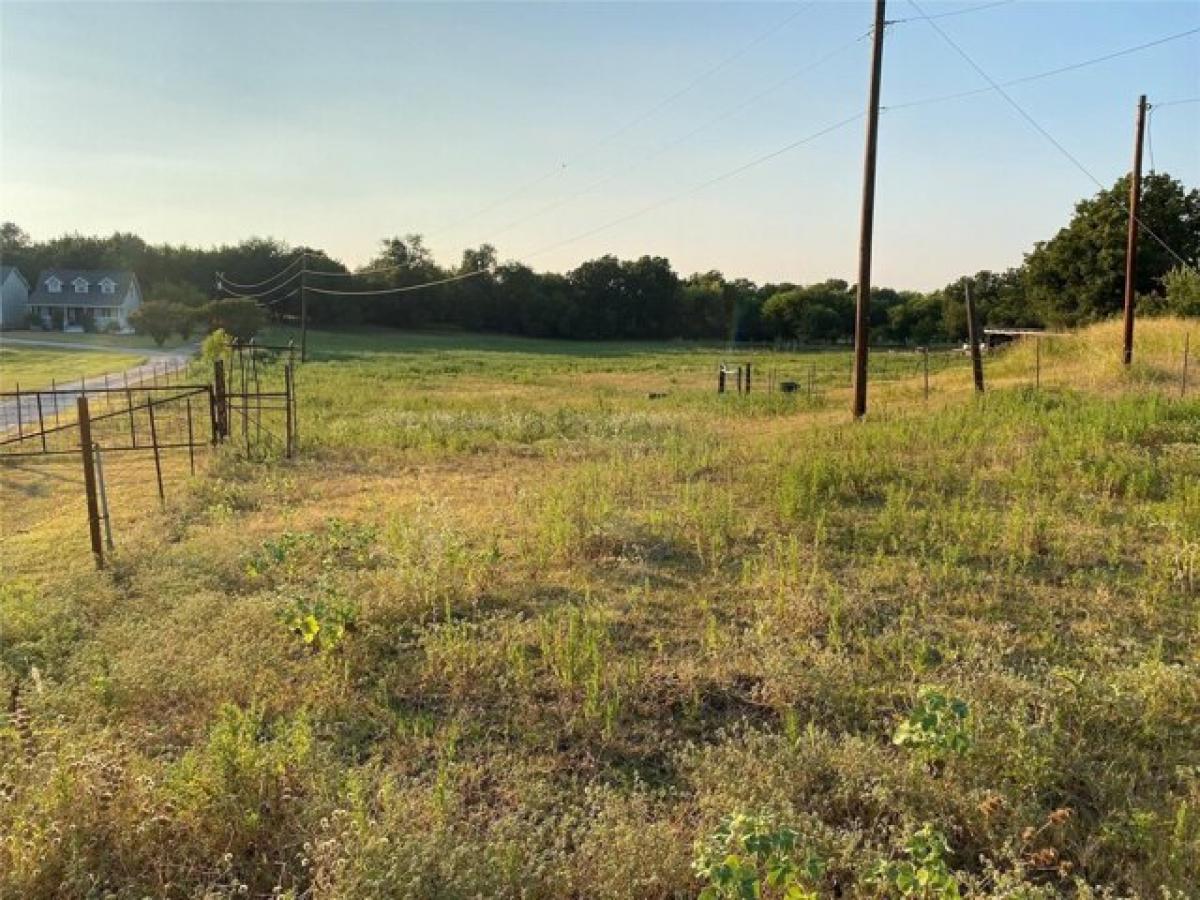 Picture of Residential Land For Sale in Lone Oak, Texas, United States