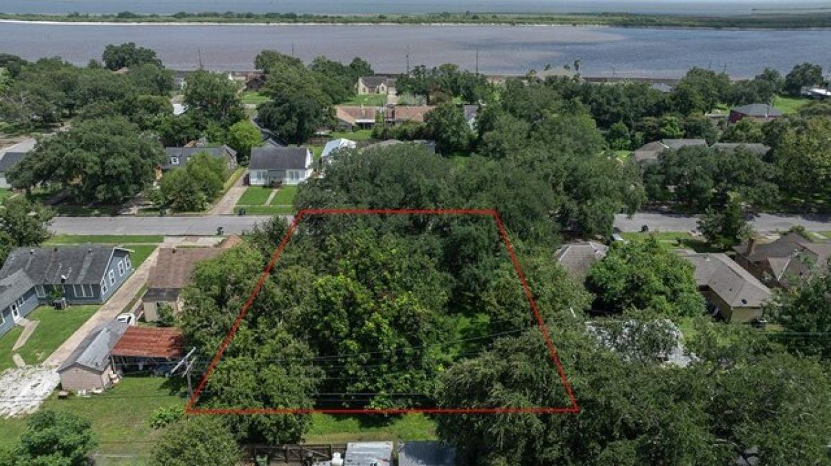 Picture of Residential Land For Sale in Port Arthur, Texas, United States