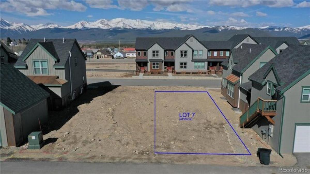 Picture of Home For Sale in Leadville, Colorado, United States