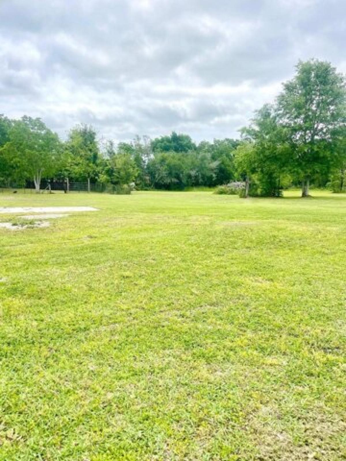 Picture of Residential Land For Sale in Bridge City, Texas, United States