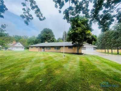 Home For Sale in Oregon, Ohio