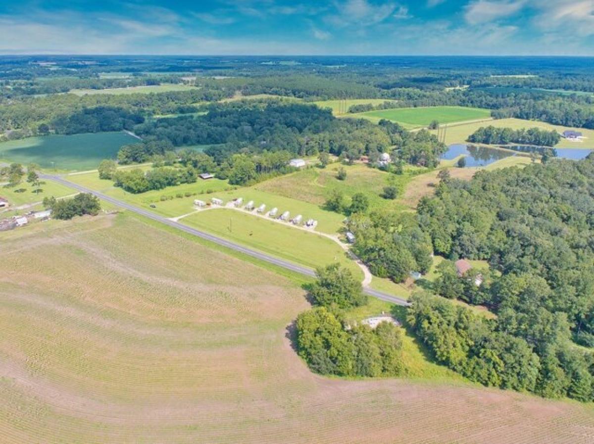 Picture of Home For Sale in Cairo, Georgia, United States