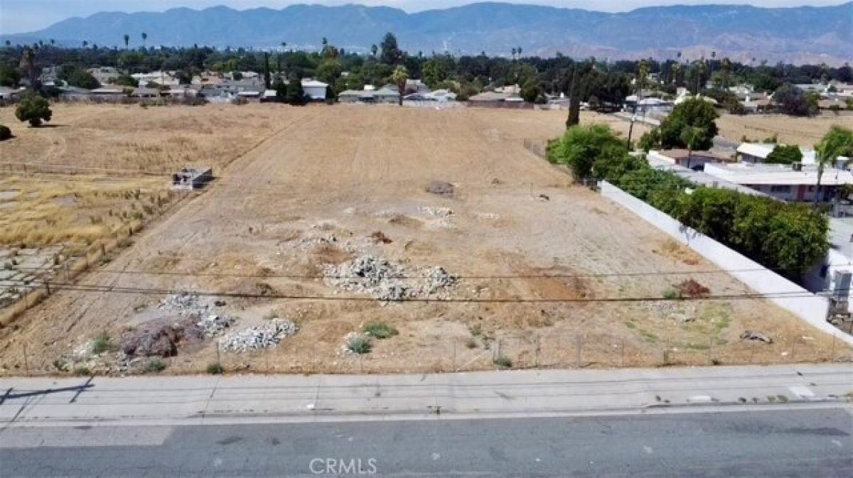 Picture of Residential Land For Sale in San Bernardino, California, United States