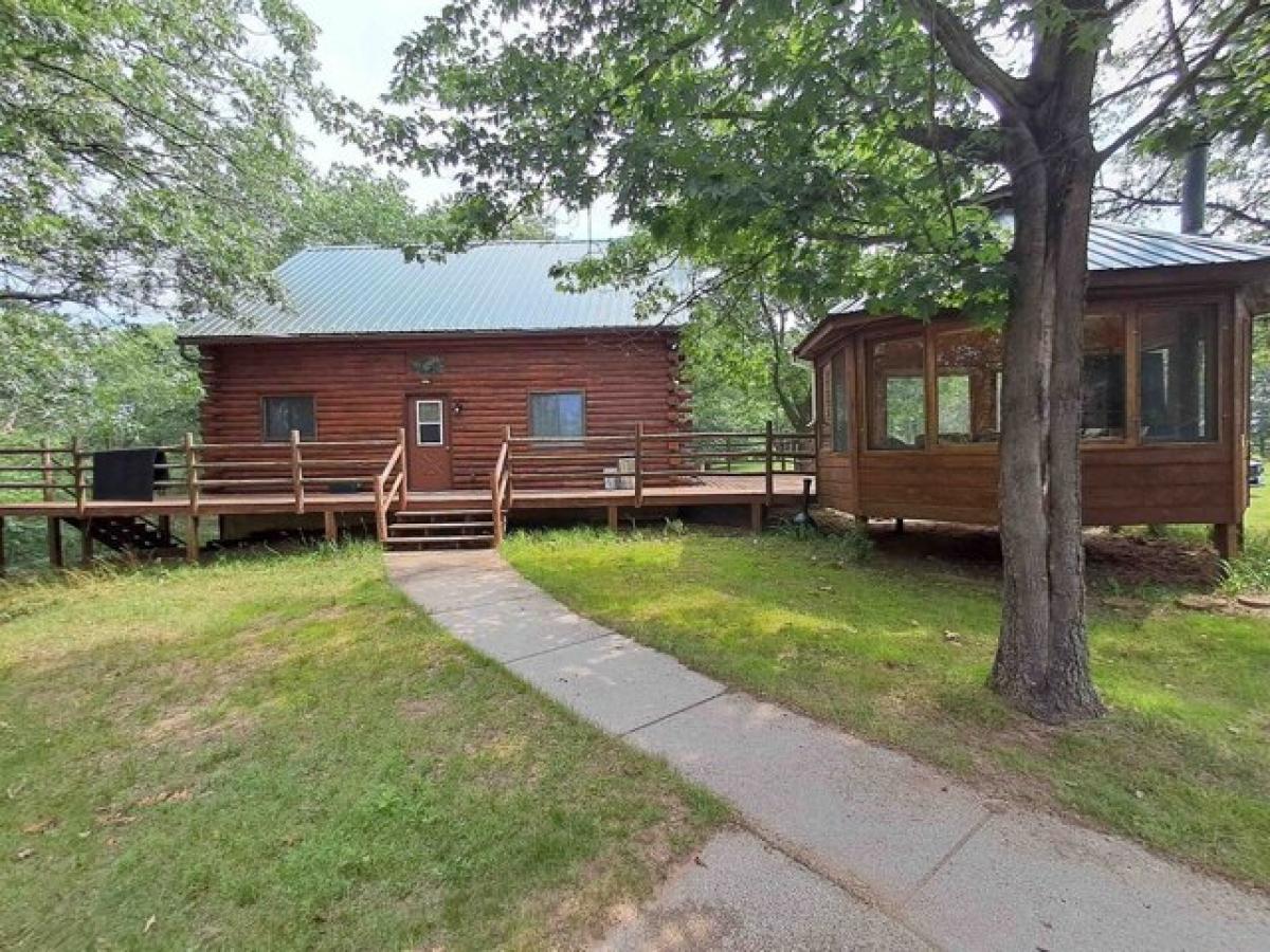 Picture of Home For Sale in Oxford, Wisconsin, United States