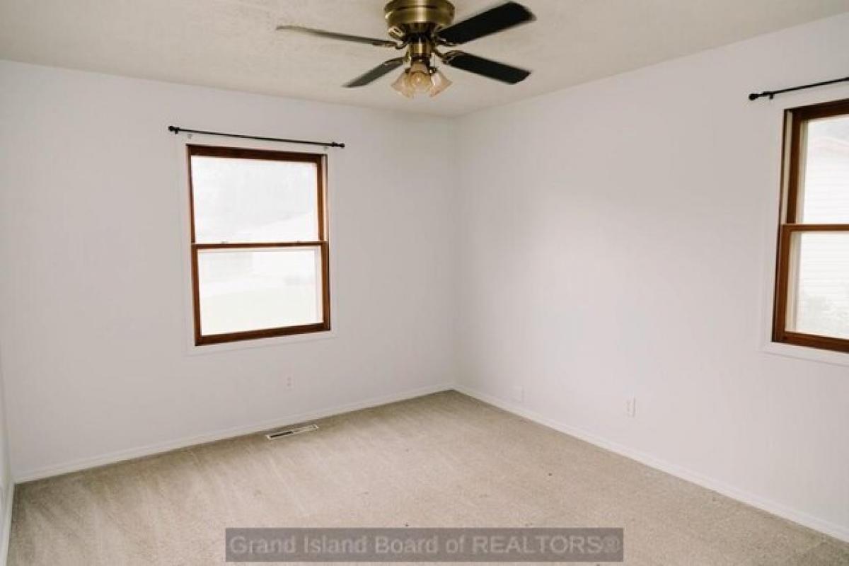 Picture of Home For Sale in Grand Island, Nebraska, United States