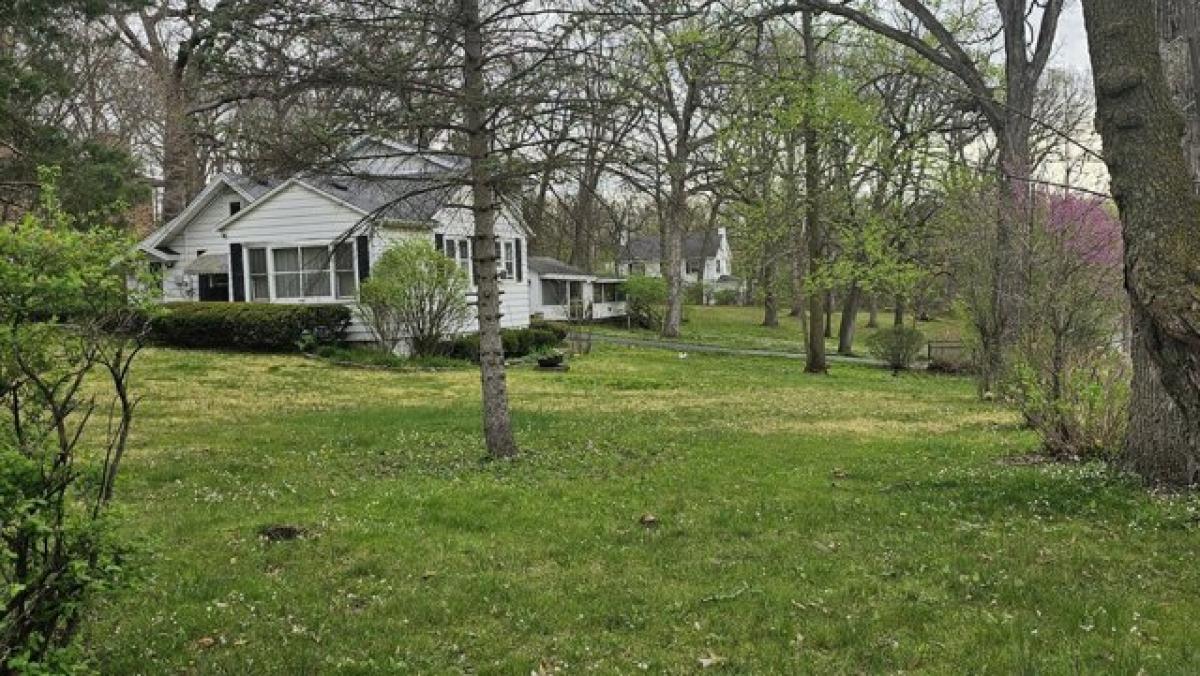 Picture of Home For Sale in Palos Park, Illinois, United States