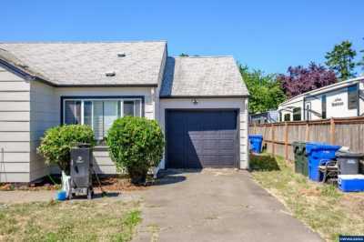 Home For Sale in Keizer, Oregon