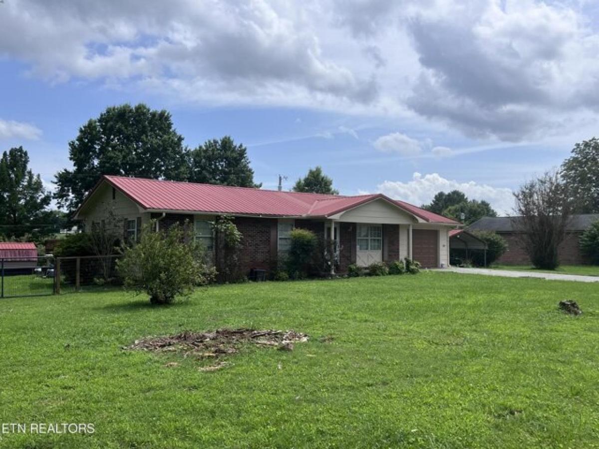 Picture of Home For Sale in La Follette, Tennessee, United States