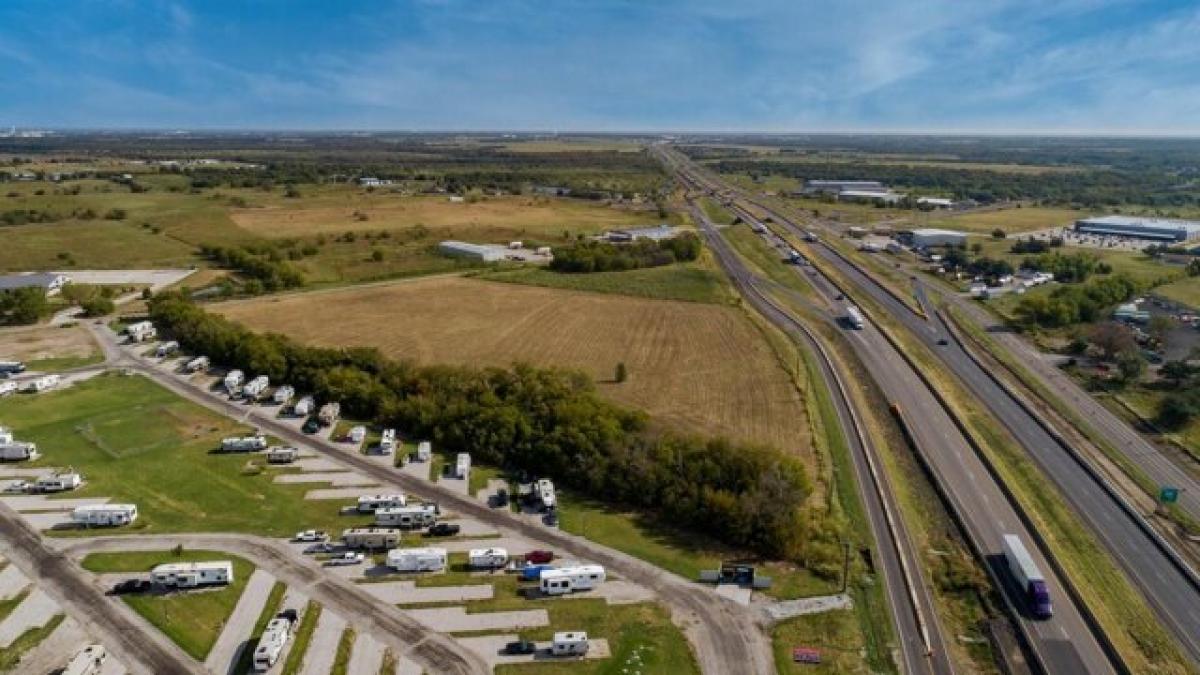 Picture of Residential Land For Sale in Caddo Mills, Texas, United States