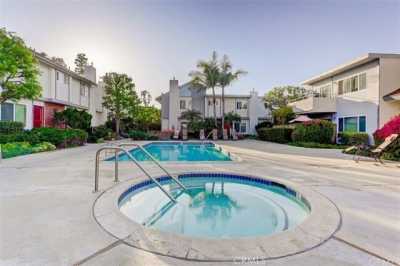 Home For Sale in Lomita, California