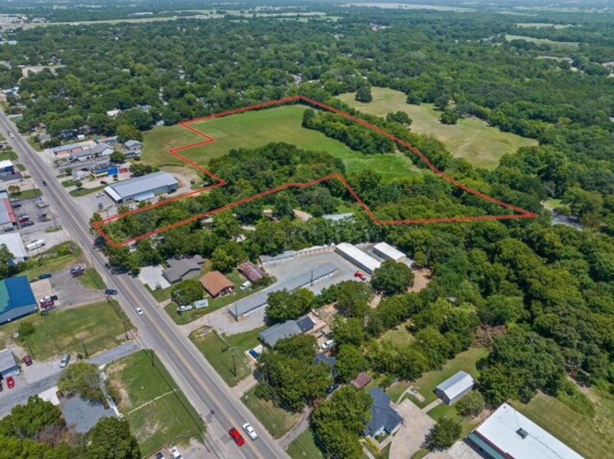 Picture of Residential Land For Sale in Bonham, Texas, United States