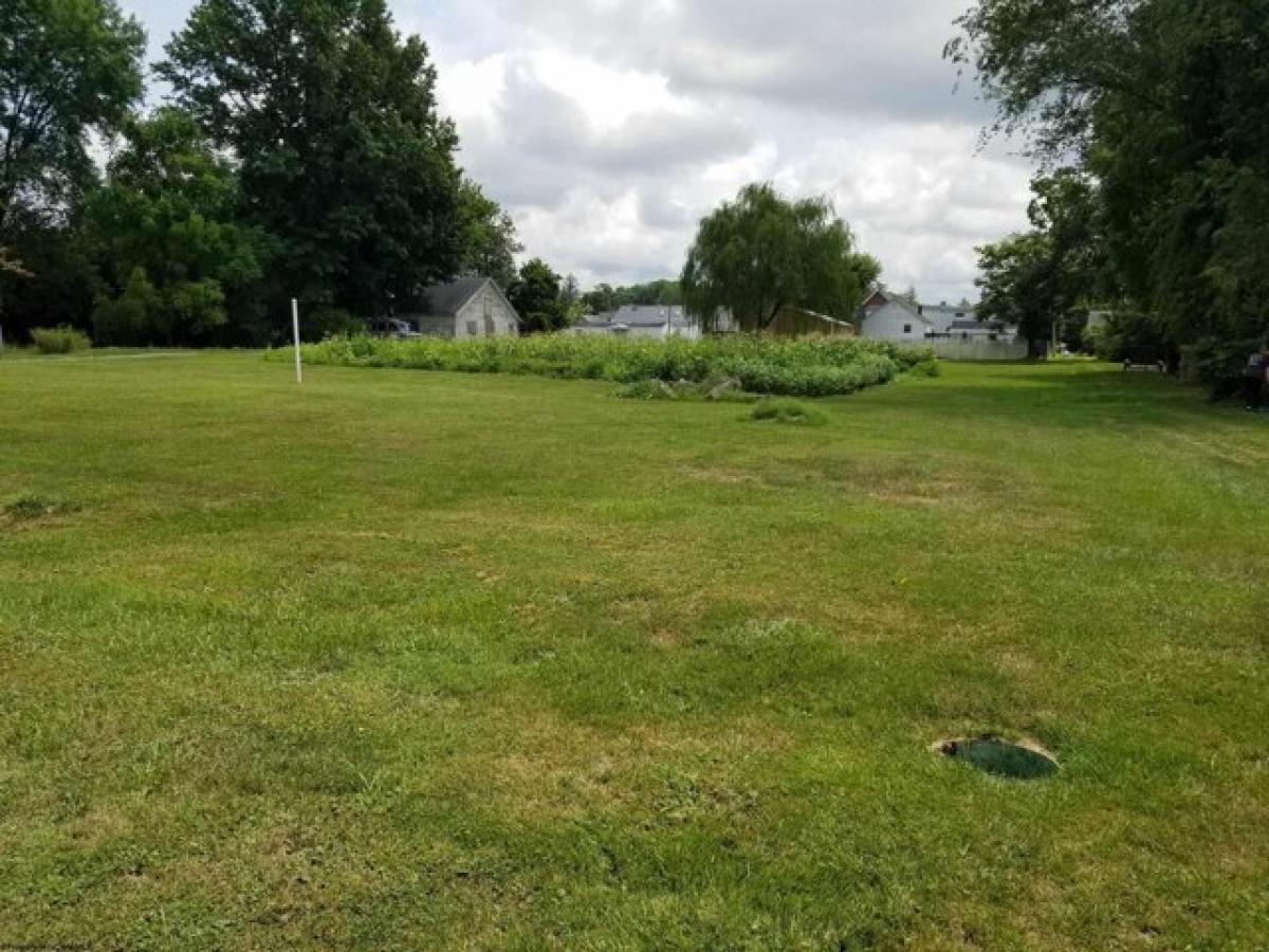 Picture of Residential Land For Sale in Buckhannon, West Virginia, United States