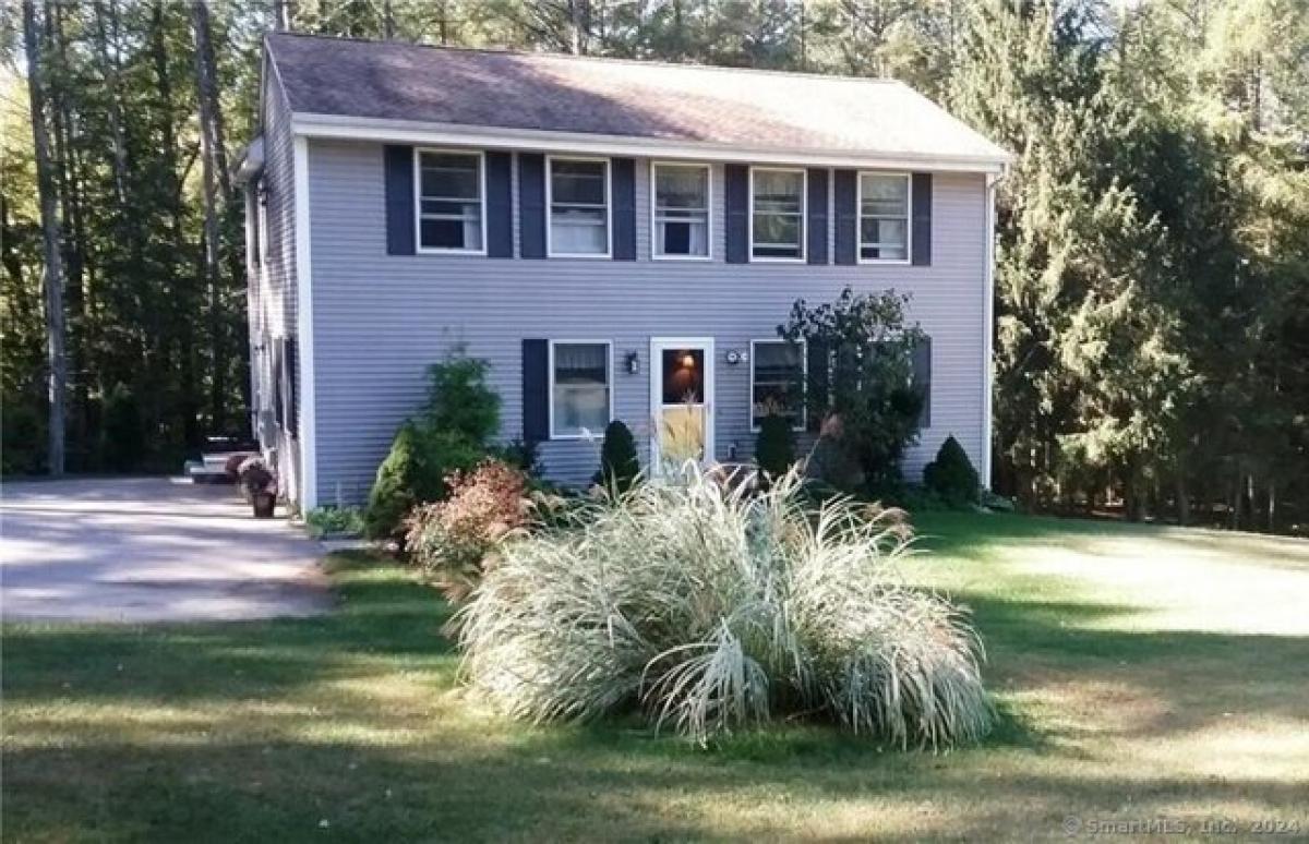 Picture of Home For Sale in Bozrah, Connecticut, United States