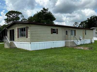 Home For Rent in Deland, Florida