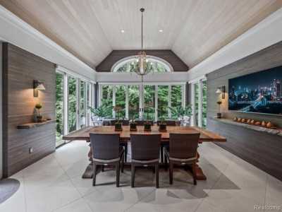 Home For Sale in Bloomfield Hills, Michigan