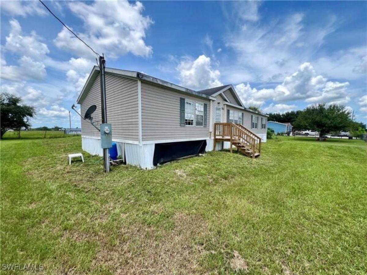 Picture of Home For Sale in Felda, Florida, United States