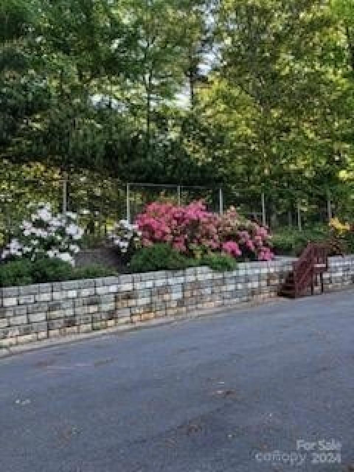 Picture of Home For Sale in Mars Hill, North Carolina, United States