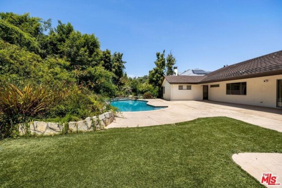 Picture of Home For Sale in Pacific Palisades, California, United States