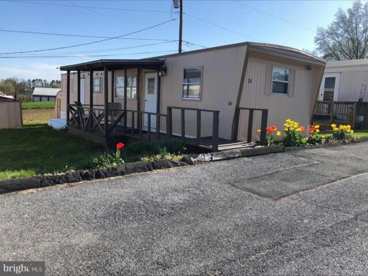 Picture of Home For Sale in Elizabethtown, Pennsylvania, United States