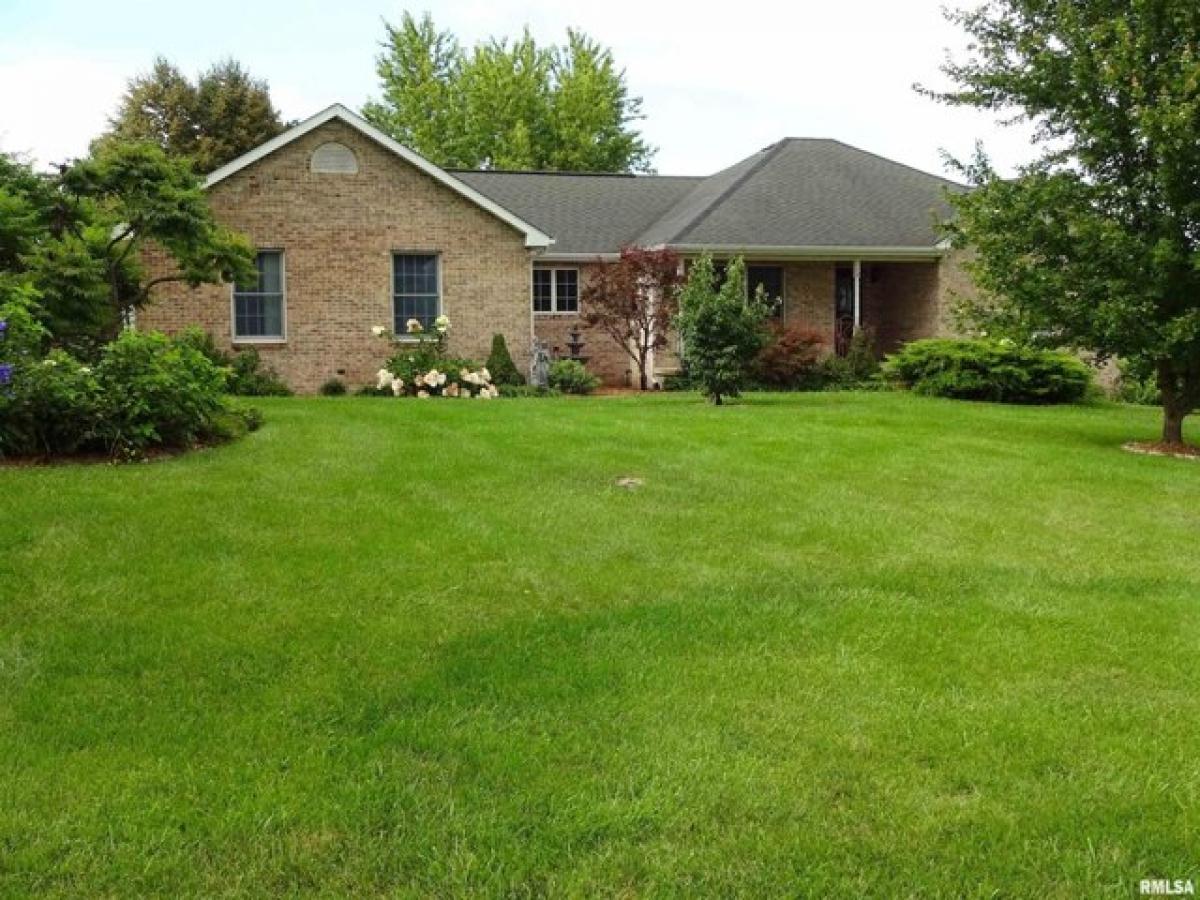 Picture of Home For Sale in Pleasant Plains, Illinois, United States