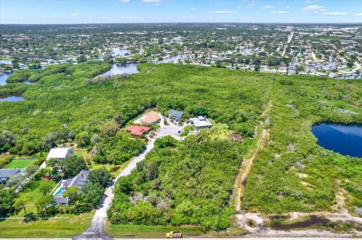 Picture of Residential Land For Sale in Saint Petersburg, Florida, United States