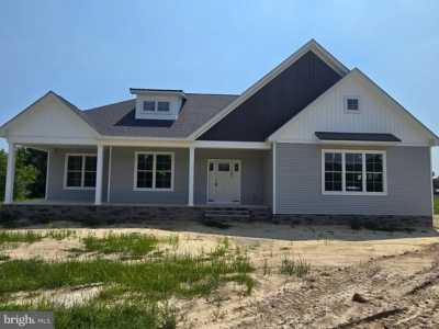 Home For Sale in Hartly, Delaware