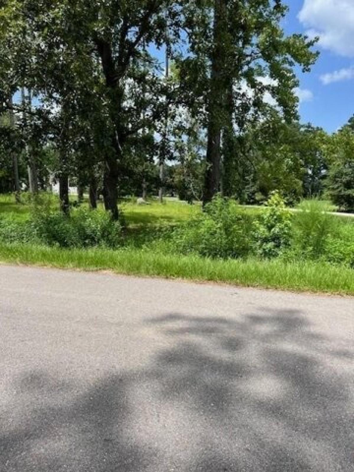 Picture of Residential Land For Sale in Covington, Louisiana, United States