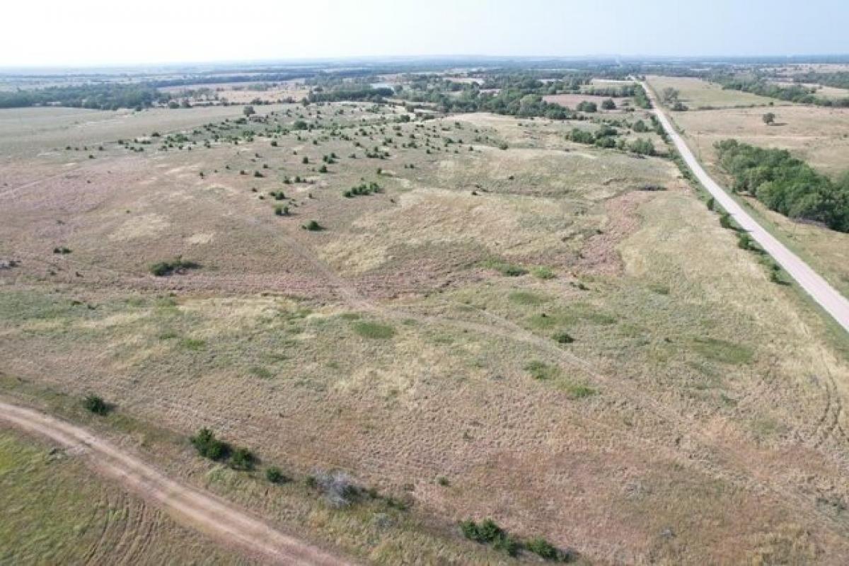 Picture of Residential Land For Sale in McPherson, Kansas, United States