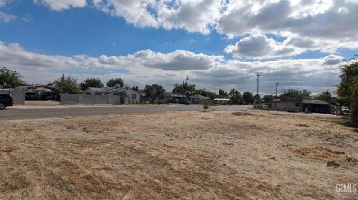 Picture of Residential Land For Sale in Bakersfield, California, United States