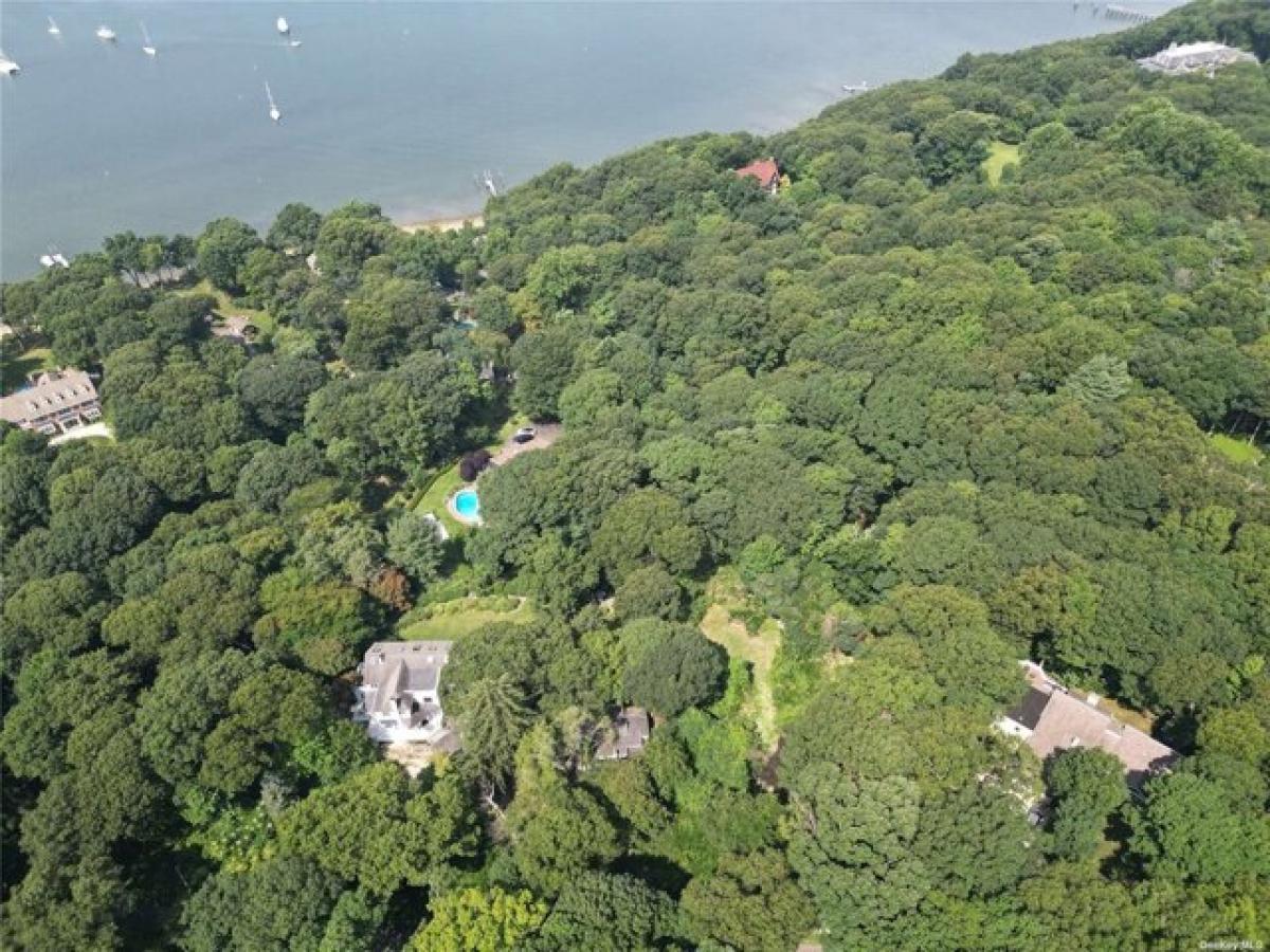 Picture of Residential Land For Sale in Port Jefferson, New York, United States