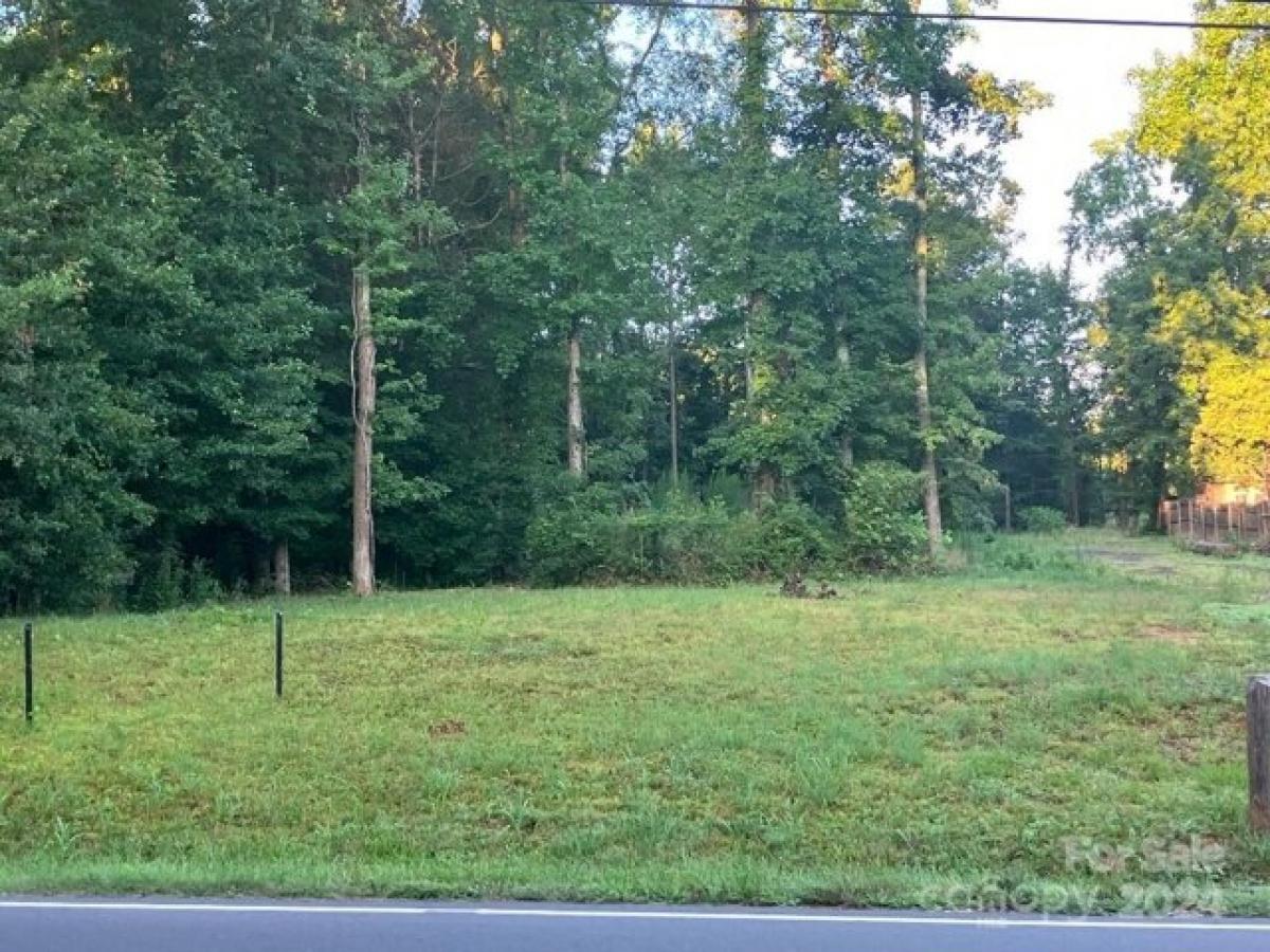 Picture of Residential Land For Sale in Pineville, North Carolina, United States