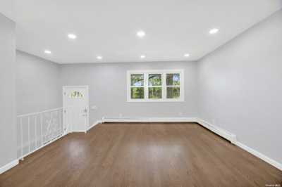 Home For Sale in Springfield Gardens, New York