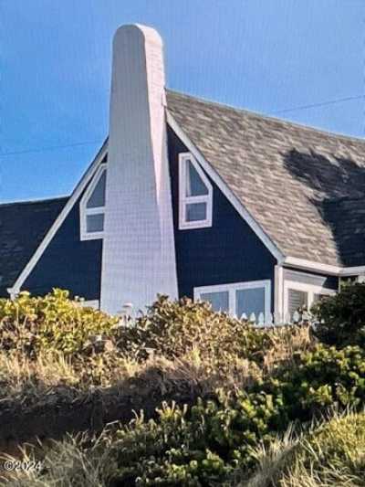 Home For Sale in Yachats, Oregon