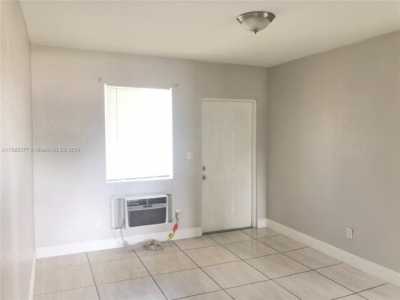 Apartment For Rent in Opa Locka, Florida