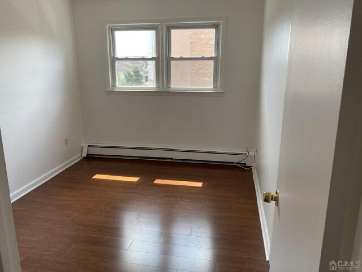 Picture of Apartment For Rent in Carteret, New Jersey, United States