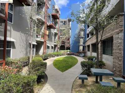 Home For Sale in Emeryville, California