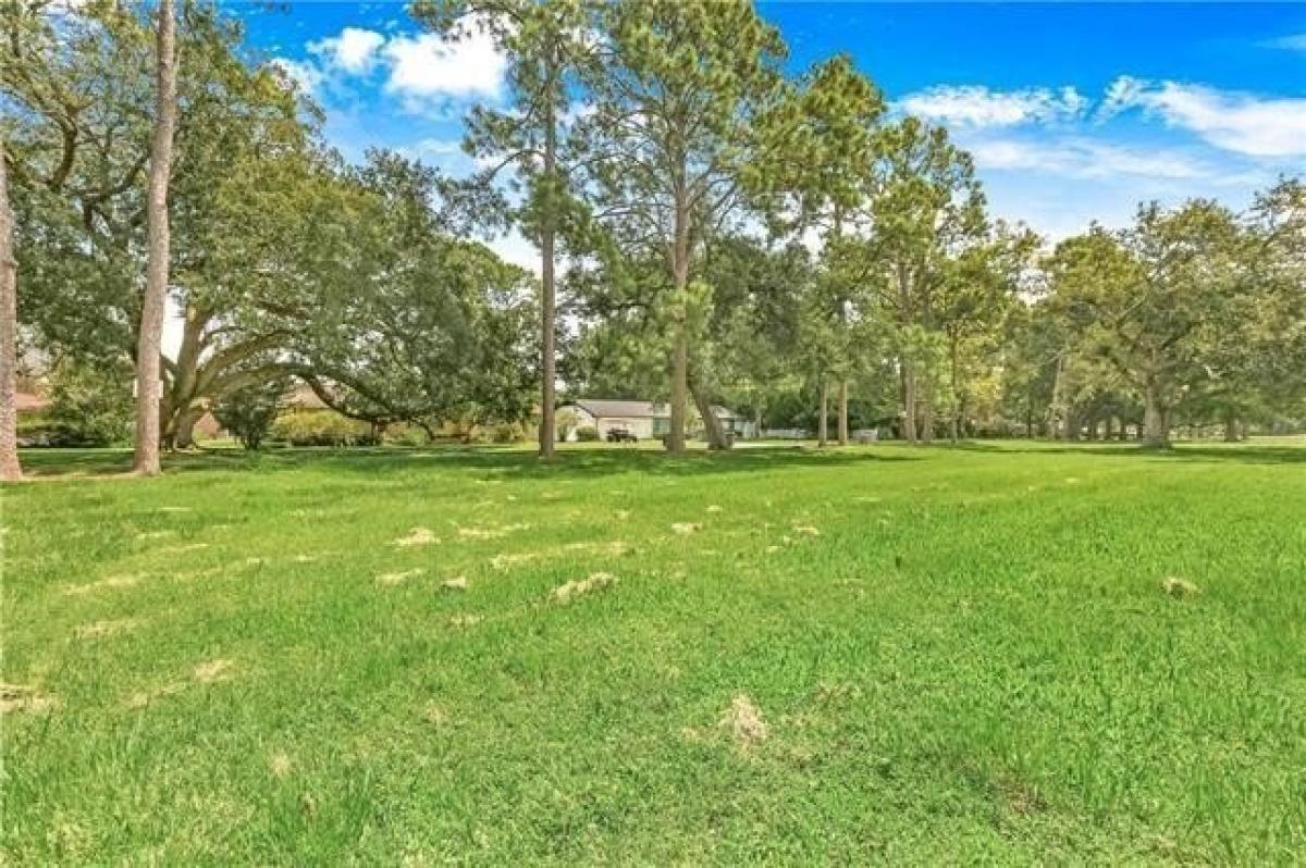 Picture of Residential Land For Sale in Harahan, Louisiana, United States