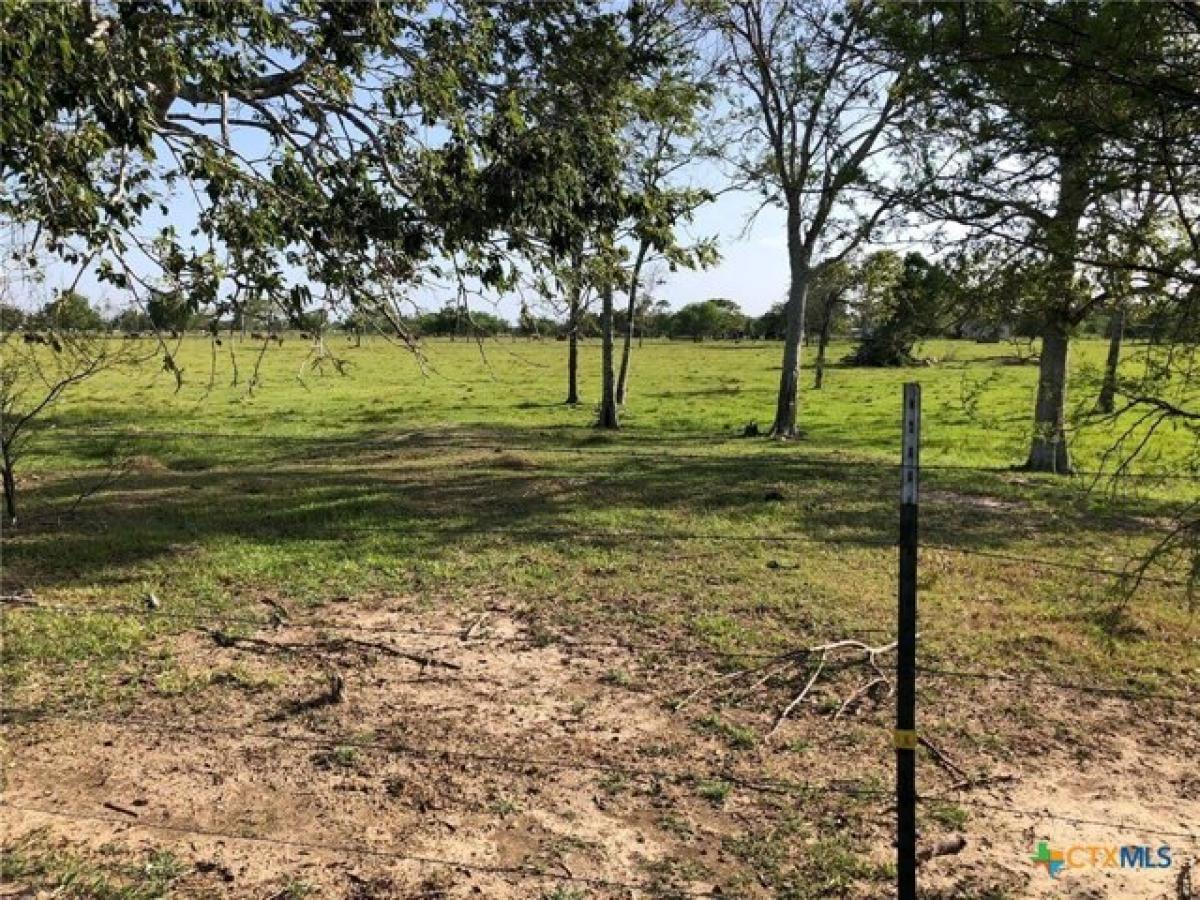 Picture of Residential Land For Sale in Victoria, Texas, United States