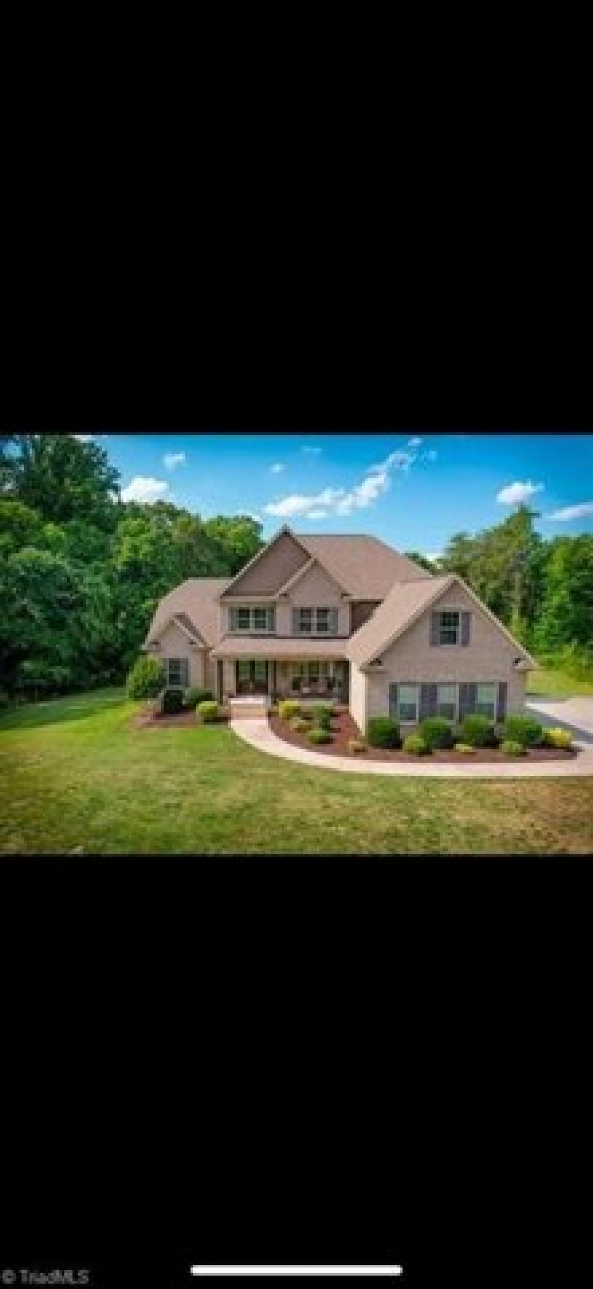 Picture of Home For Sale in Oak Ridge, North Carolina, United States