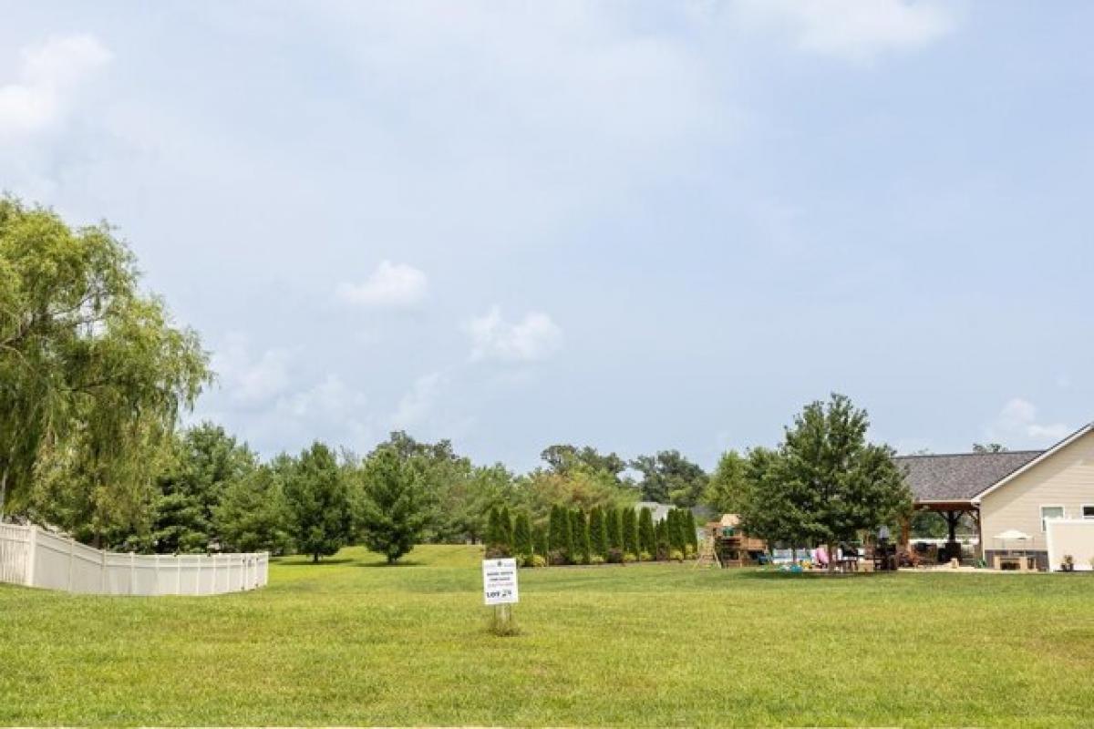 Picture of Residential Land For Sale in Waterloo, Illinois, United States