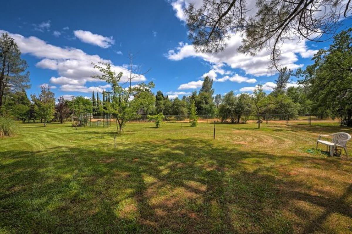 Picture of Home For Sale in Anderson, California, United States