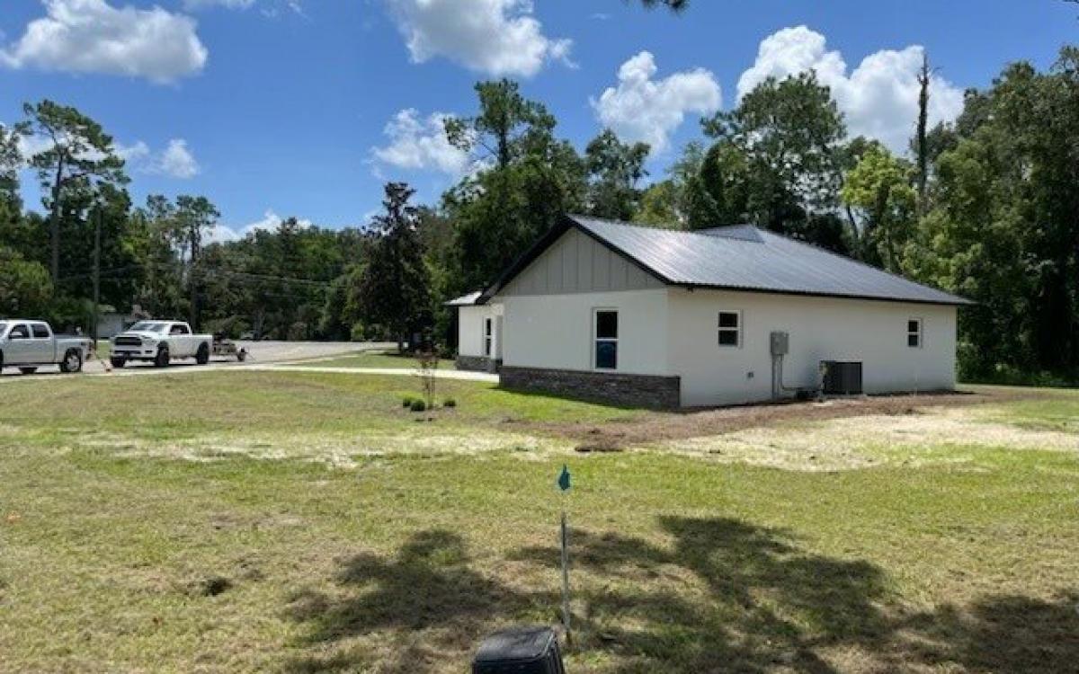 Picture of Home For Sale in Live Oak, Florida, United States