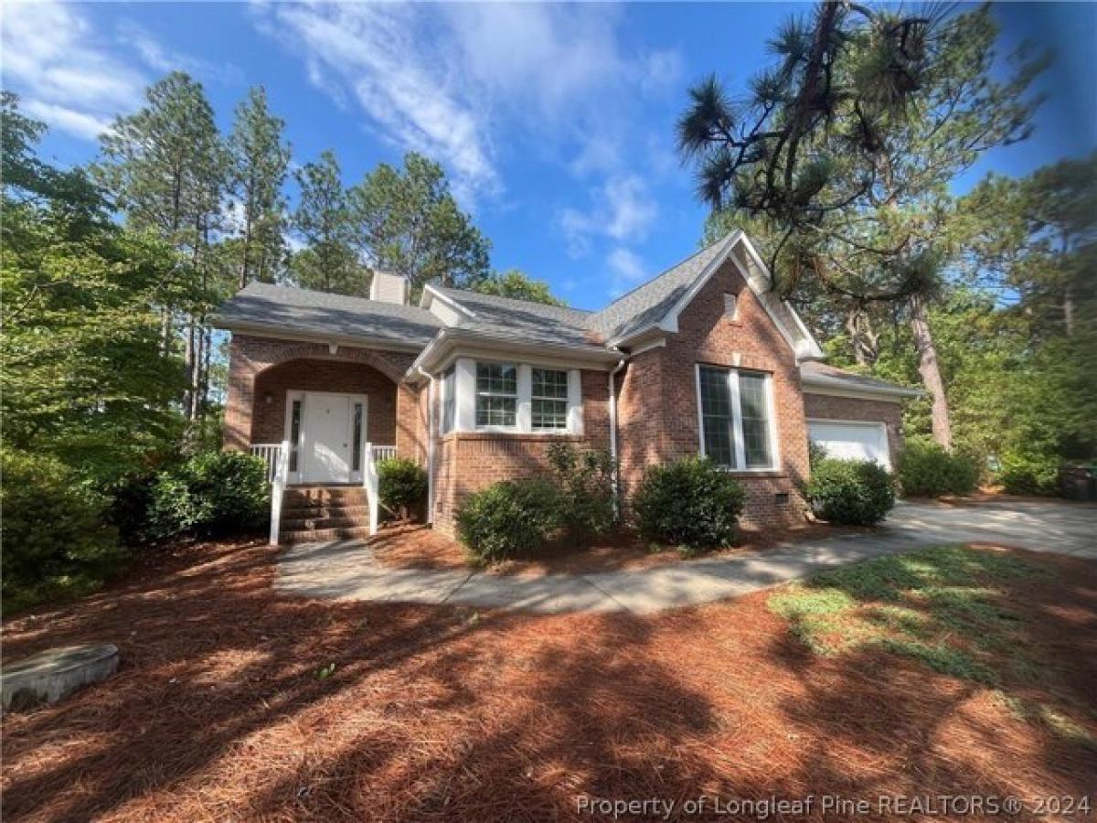 Picture of Home For Sale in Pinehurst, North Carolina, United States